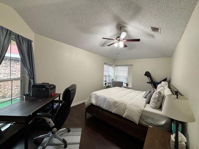 2125 Rose Cliff Lane, Carrollton, TX 75007