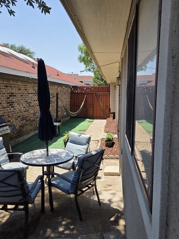 2125 Rose Cliff Lane, Carrollton, TX 75007