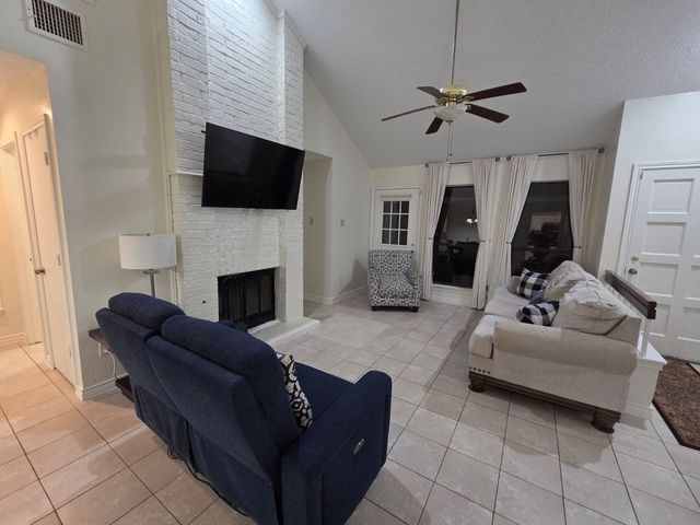 2125 Rose Cliff Lane, Carrollton, TX 75007