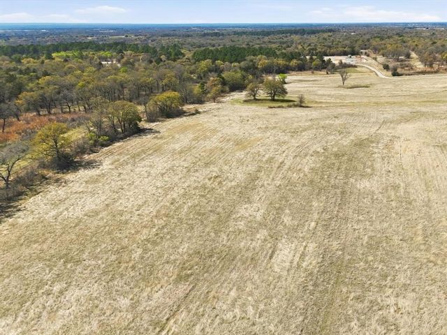 2548 County Road 2690, Alvord, TX 76225