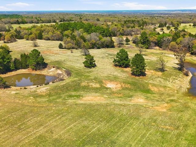 2548 County Road 2690, Alvord, TX 76225