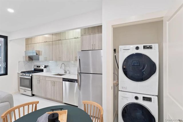 124-28 Queens Boulevard 9B, Kew Gardens, NY 11415