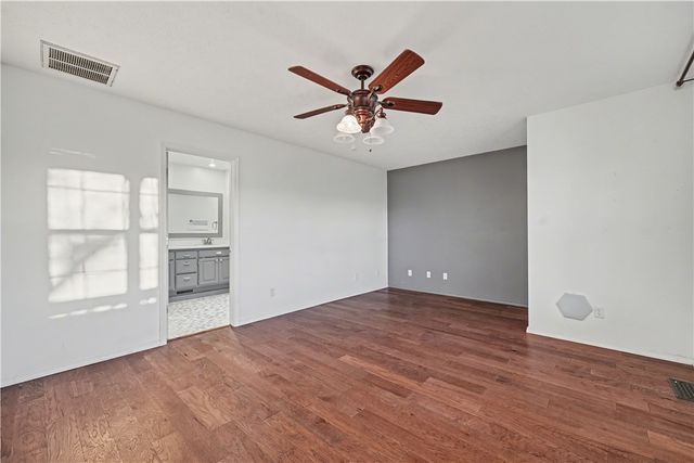 1092 Main Street, Centerton, AR 72719