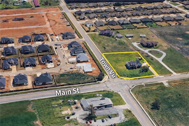 1092 Main Street, Centerton, AR 72719