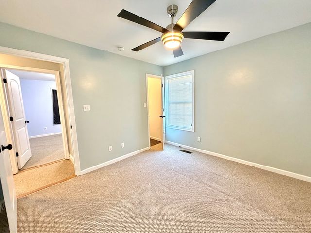 1240 Newton Lane, Oak Grove, KY 42262