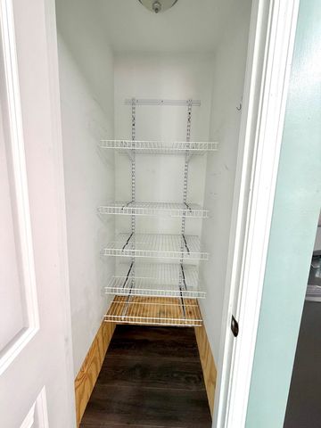 1240 Newton Lane, Oak Grove, KY 42262