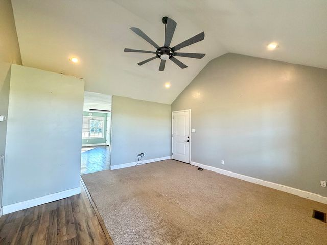 1240 Newton Lane, Oak Grove, KY 42262