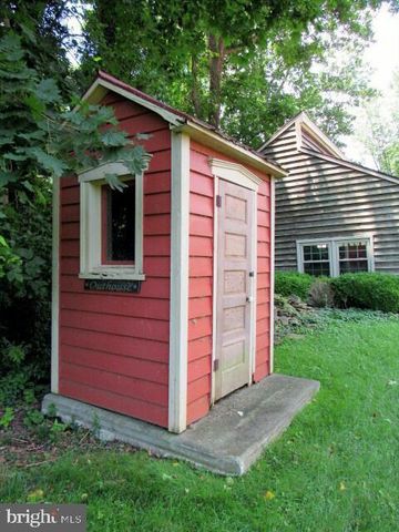 491 WASHINGTON ST, Harpers Ferry, WV 25425