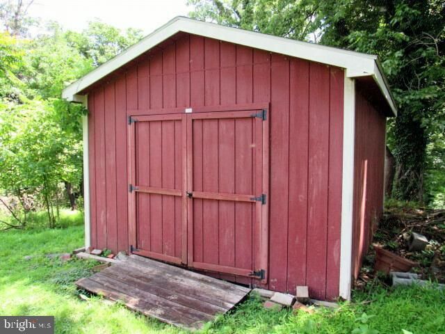 491 WASHINGTON ST, Harpers Ferry, WV 25425