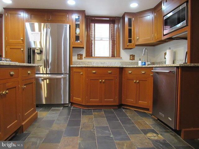 491 WASHINGTON ST, Harpers Ferry, WV 25425