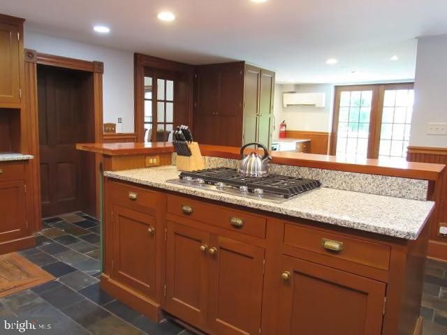 491 WASHINGTON ST, Harpers Ferry, WV 25425