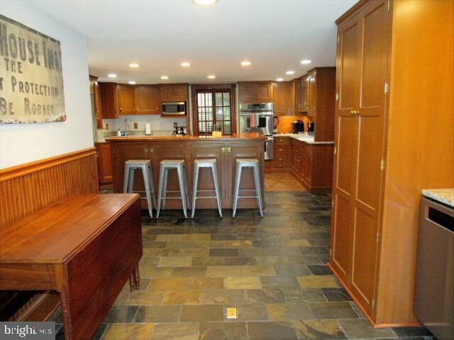 491 WASHINGTON ST, Harpers Ferry, WV 25425