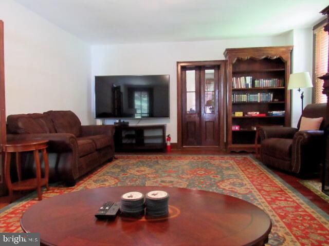 491 WASHINGTON ST, Harpers Ferry, WV 25425