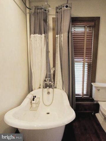 491 WASHINGTON ST, Harpers Ferry, WV 25425