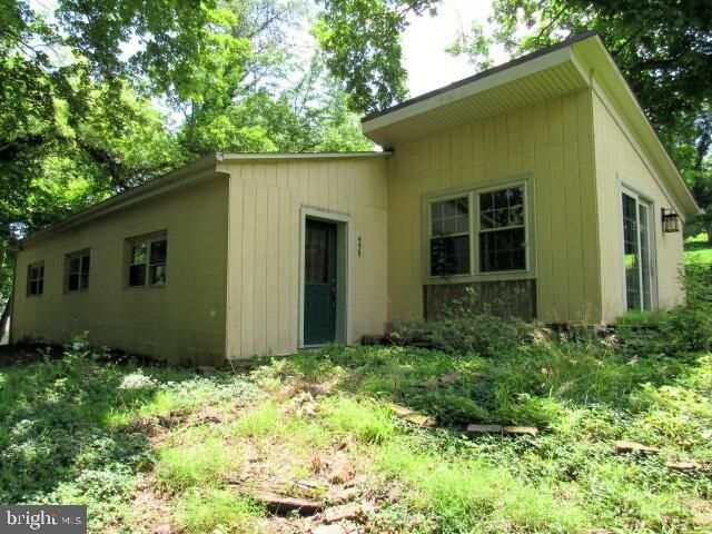 491 WASHINGTON ST, Harpers Ferry, WV 25425