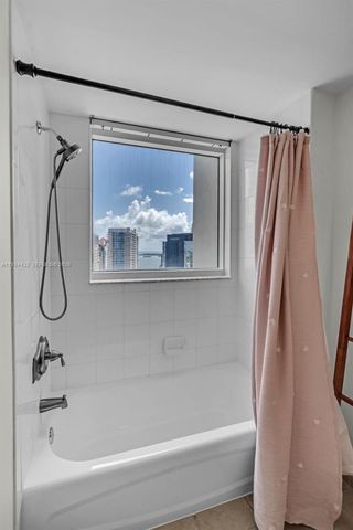 1250 S Miami Ave 3206, Miami, FL 33130