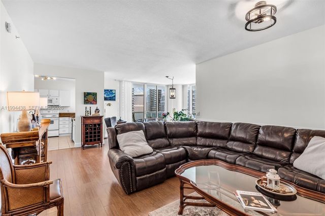 1250 S Miami Ave 3206, Miami, FL 33130