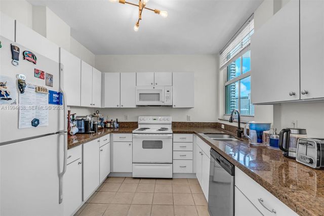 1250 S Miami Ave 3206, Miami, FL 33130