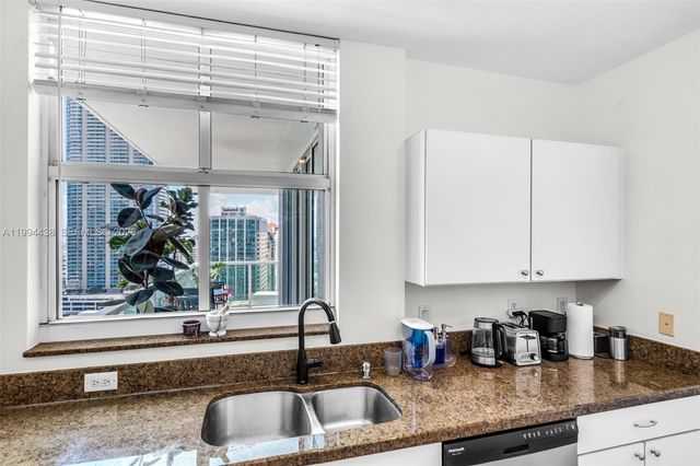 1250 S Miami Ave 3206, Miami, FL 33130