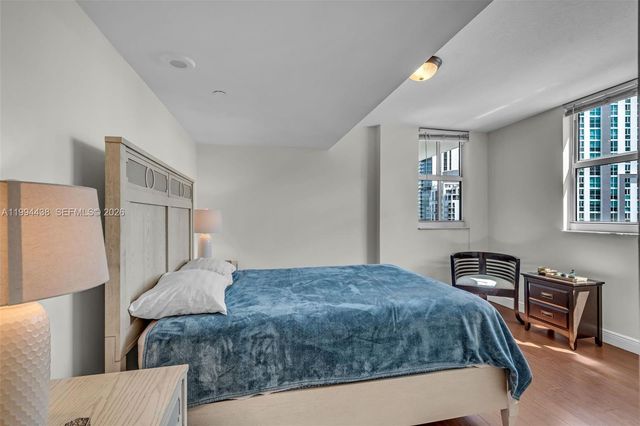 1250 S Miami Ave 3206, Miami, FL 33130