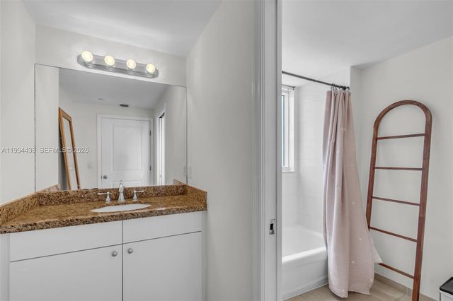 1250 S Miami Ave 3206, Miami, FL 33130