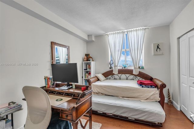 1250 S Miami Ave 3206, Miami, FL 33130