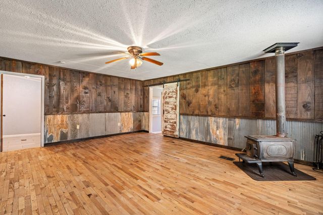 215 Alvin Stuckey Rd., Columbia, MS 39429