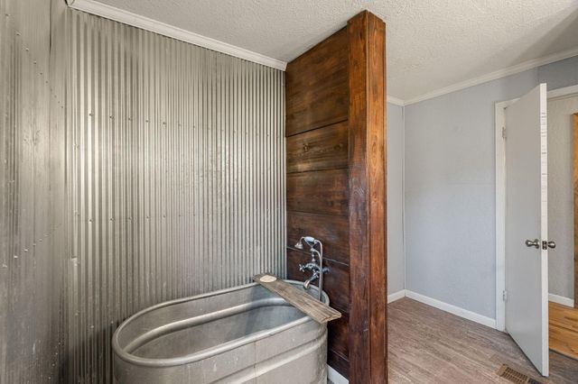 215 Alvin Stuckey Rd., Columbia, MS 39429