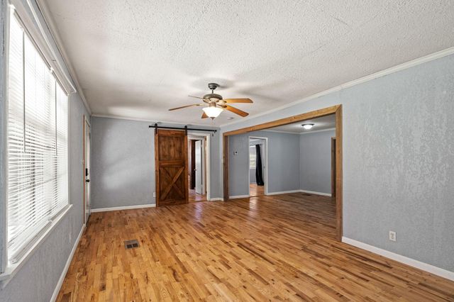 215 Alvin Stuckey Rd., Columbia, MS 39429