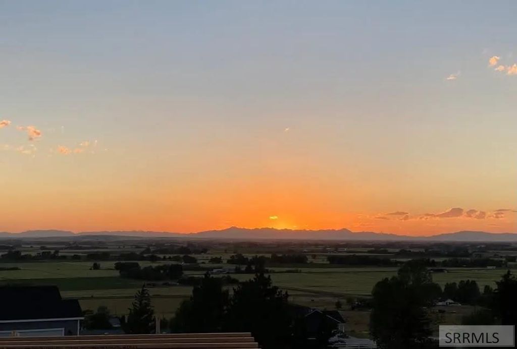 5770 N Enos Dr, Idaho Falls, ID 83401