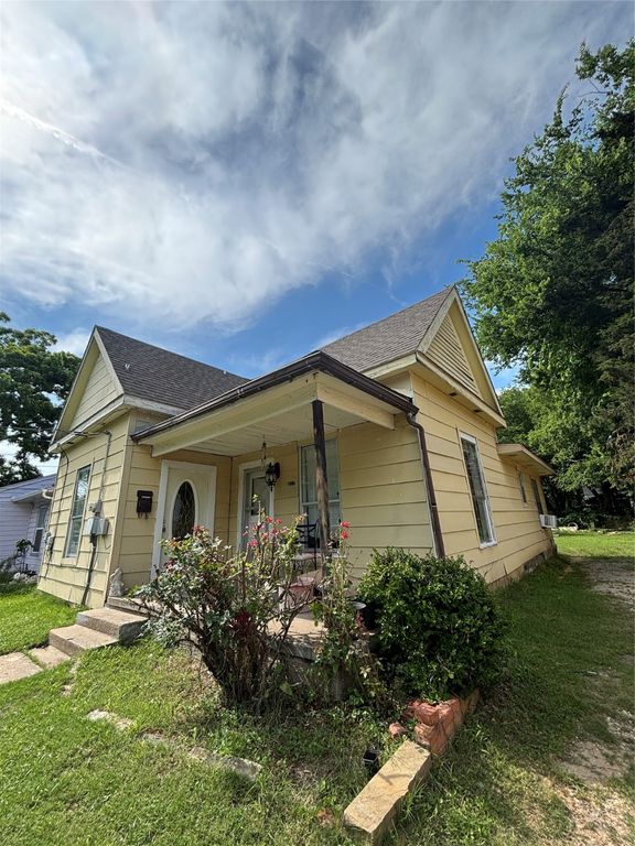 817 W Ellis Street, Sherman, TX 75092