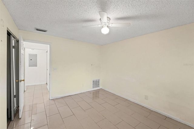 3850 13TH AVENUE N 106, St Petersburg, FL 33713