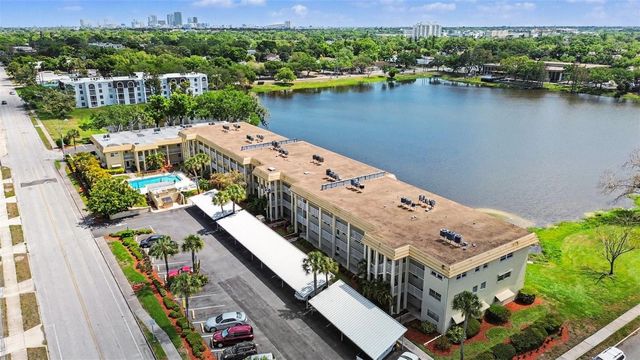 3850 13TH AVENUE N 106, St Petersburg, FL 33713