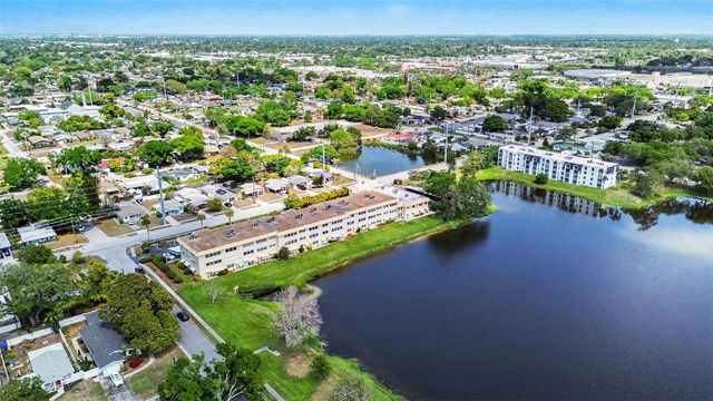 3850 13TH AVENUE N 106, St Petersburg, FL 33713