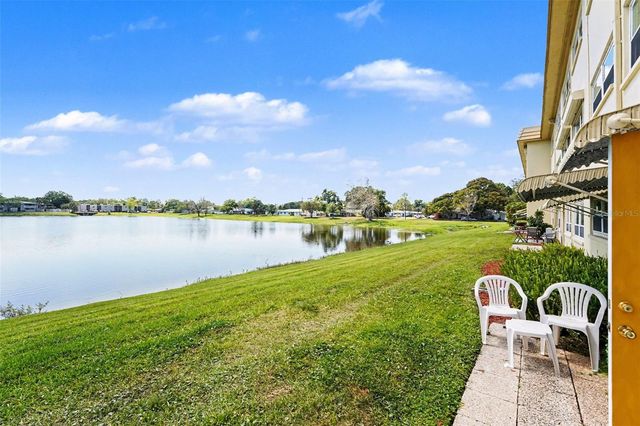 3850 13TH AVENUE N 106, St Petersburg, FL 33713