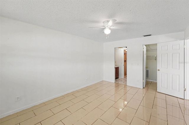 3850 13TH AVENUE N 106, St Petersburg, FL 33713