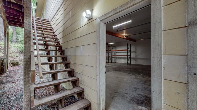 4612 Greenwood Heights Drive, Kneeland, CA 95549