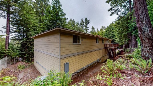 4612 Greenwood Heights Drive, Kneeland, CA 95549