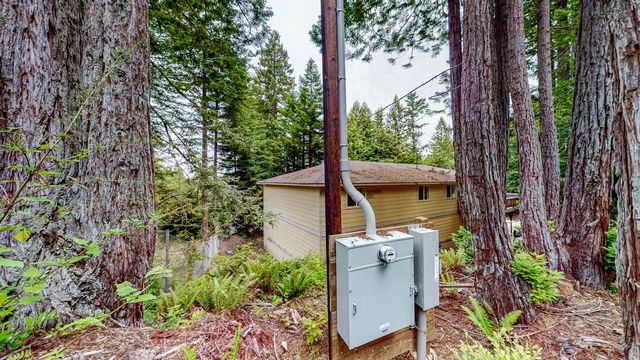 4612 Greenwood Heights Drive, Kneeland, CA 95549