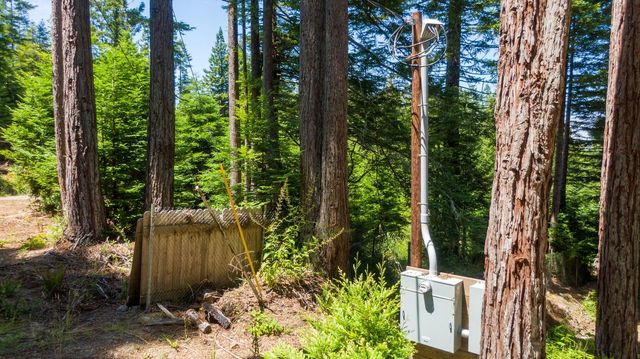 4612 Greenwood Heights Drive, Kneeland, CA 95549