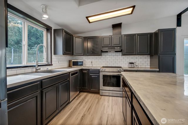 5304 343rd Street E, Eatonville, WA 98328