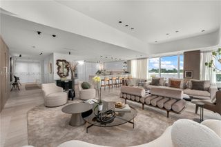 4701 N Meridian Avenue 421, Miami Beach, FL 33140