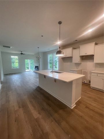 51 Halsey Street, Central, SC 29630