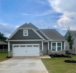 51 Halsey Street, Central, SC 29630