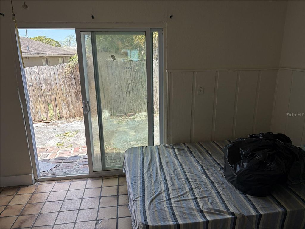 Image 12 of property listing at 4802 E CURTIS STREET, Tampa, FL 33610