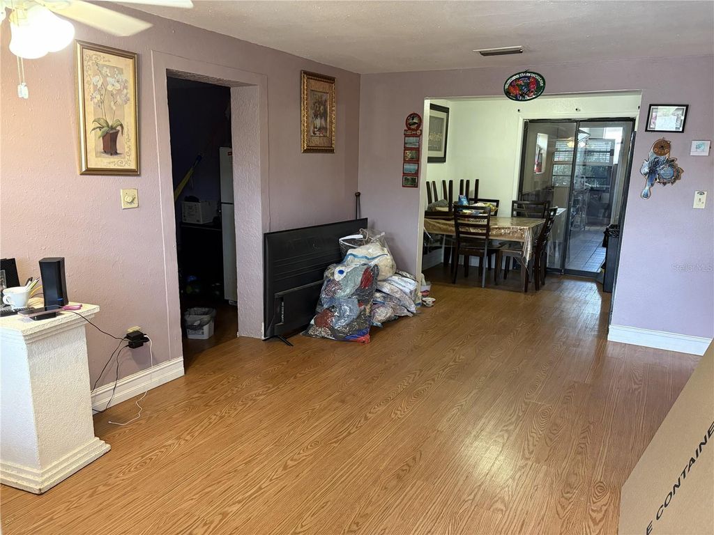 Image 3 of property listing at 4802 E CURTIS STREET, Tampa, FL 33610