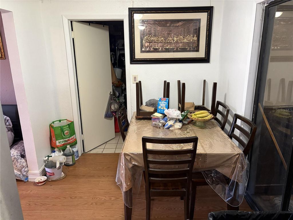 Image 5 of property listing at 4802 E CURTIS STREET, Tampa, FL 33610