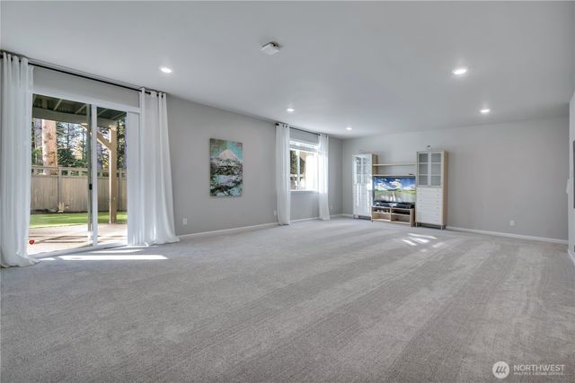 23655 Tahoma Place, Black Diamond, WA 98010