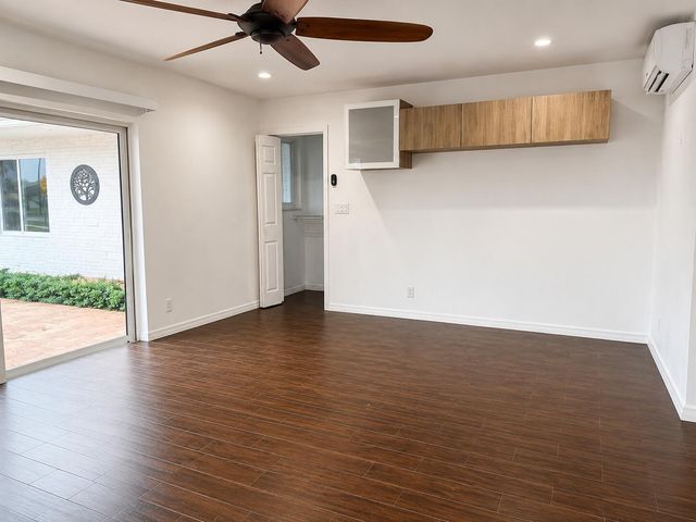 4912 VAN BUREN Street Efficiency, Hollywood, FL 33021