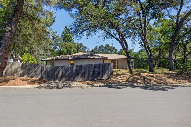 2694 King Edward Dr, El Dorado Hills, CA 95762